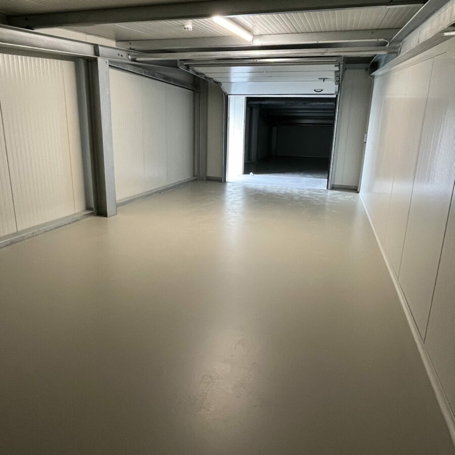 Einheit Obergeschoss groß Ecke Einheit Obergeschoss groß Ecke